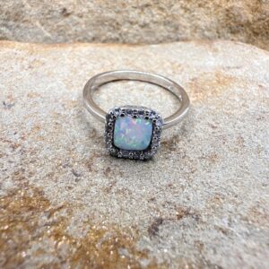 Inel din argint 925 cu opal